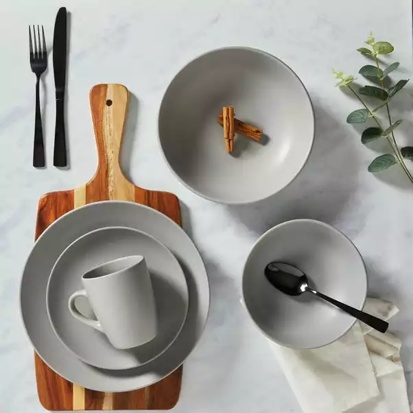 Dunelm Grey Stoneware Pasta Bowl 4 Dunelm Grey Stoneware Pasta Bowl - Image 2