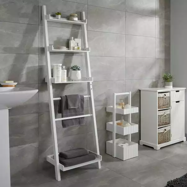 Lloyd Pascal White Willow Style Caddy 4 Lloyd Pascal White Willow Style Caddy - Image 2